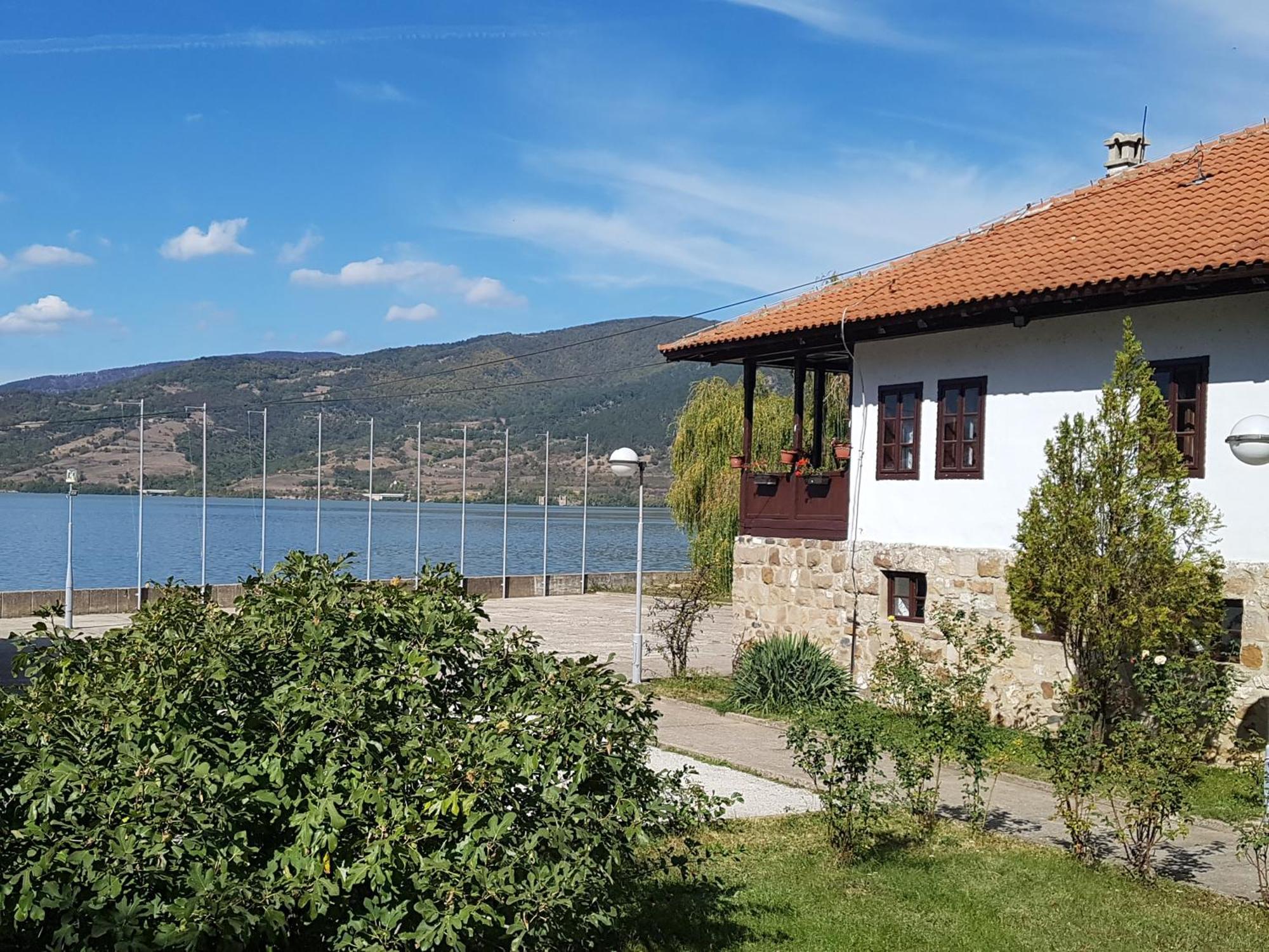 Nena & Rale Rooms Donji Milanovac Exterior foto