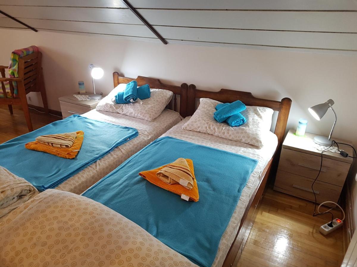 Nena & Rale Rooms Donji Milanovac Exterior foto